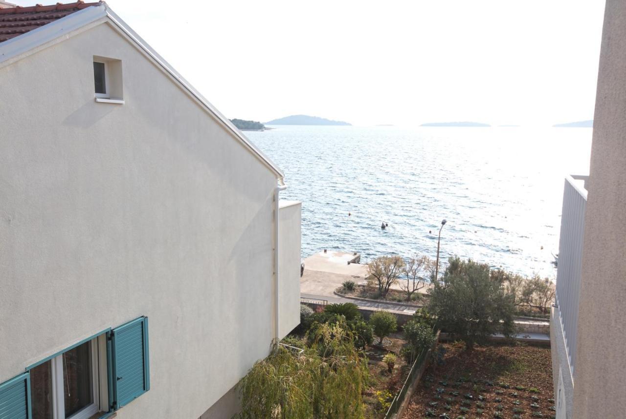 Apartments By The Sea Brodarica, Sibenik - 13615 Bagian luar foto