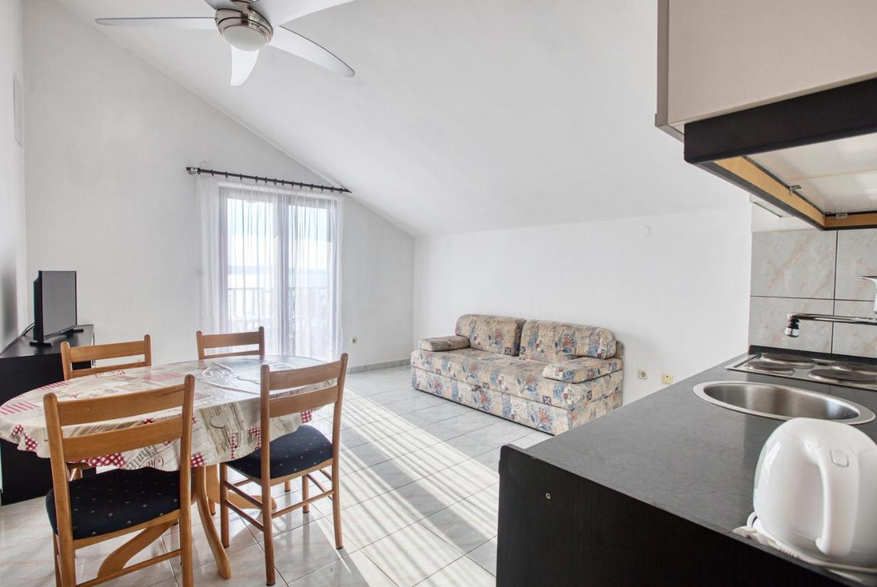 Apartments By The Sea Brodarica, Sibenik - 13615 Bagian luar foto
