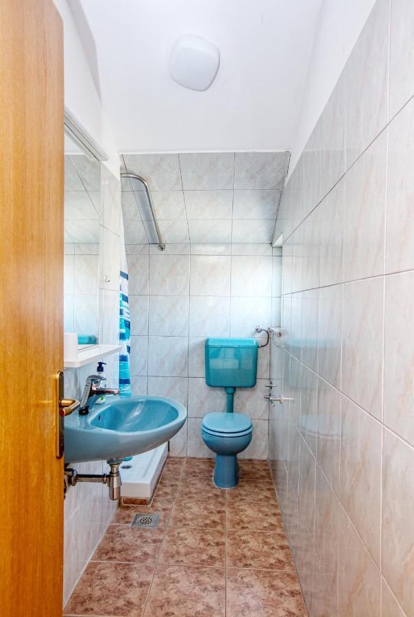 Apartments By The Sea Brodarica, Sibenik - 13615 Bagian luar foto