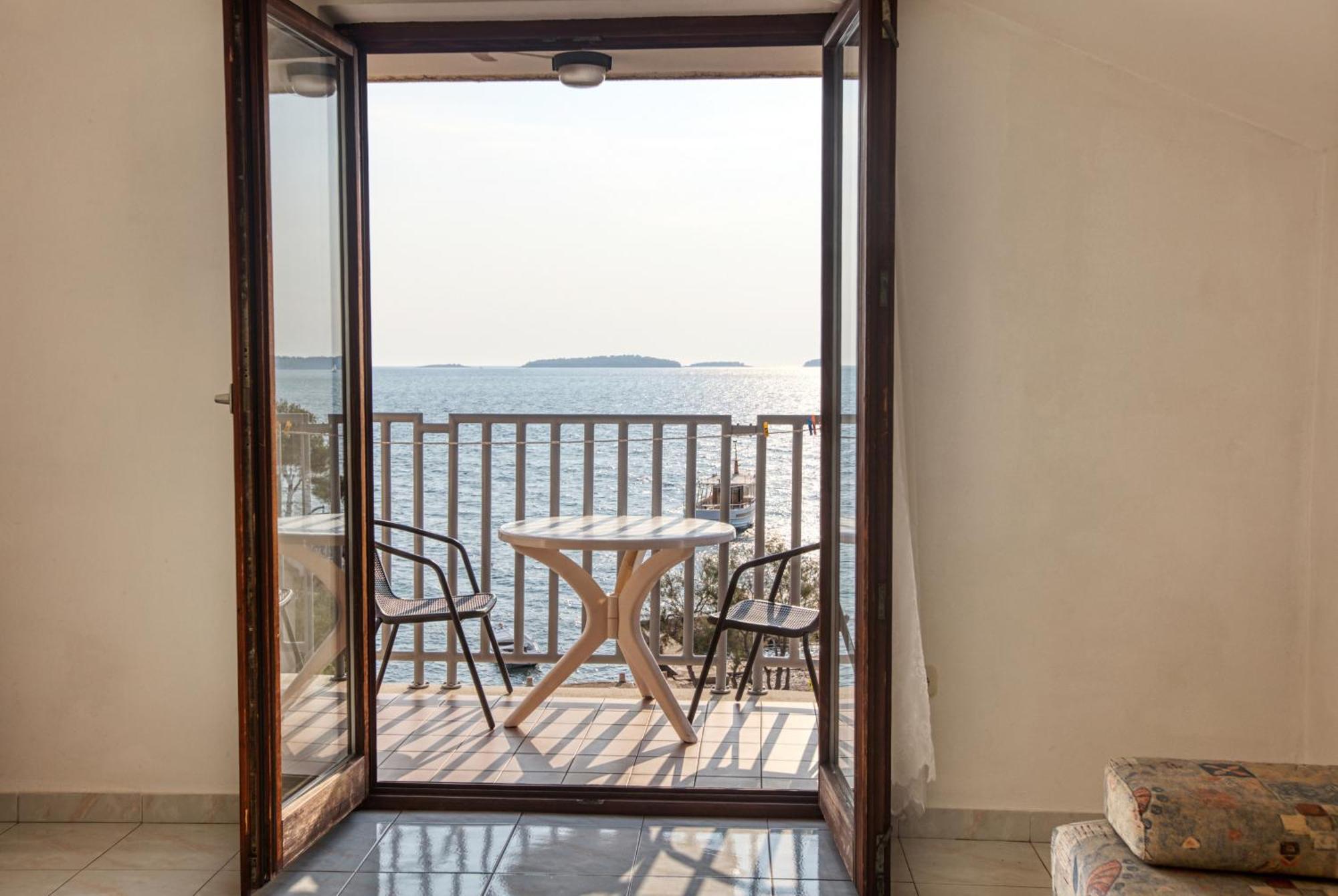 Apartments By The Sea Brodarica, Sibenik - 13615 Ruang foto